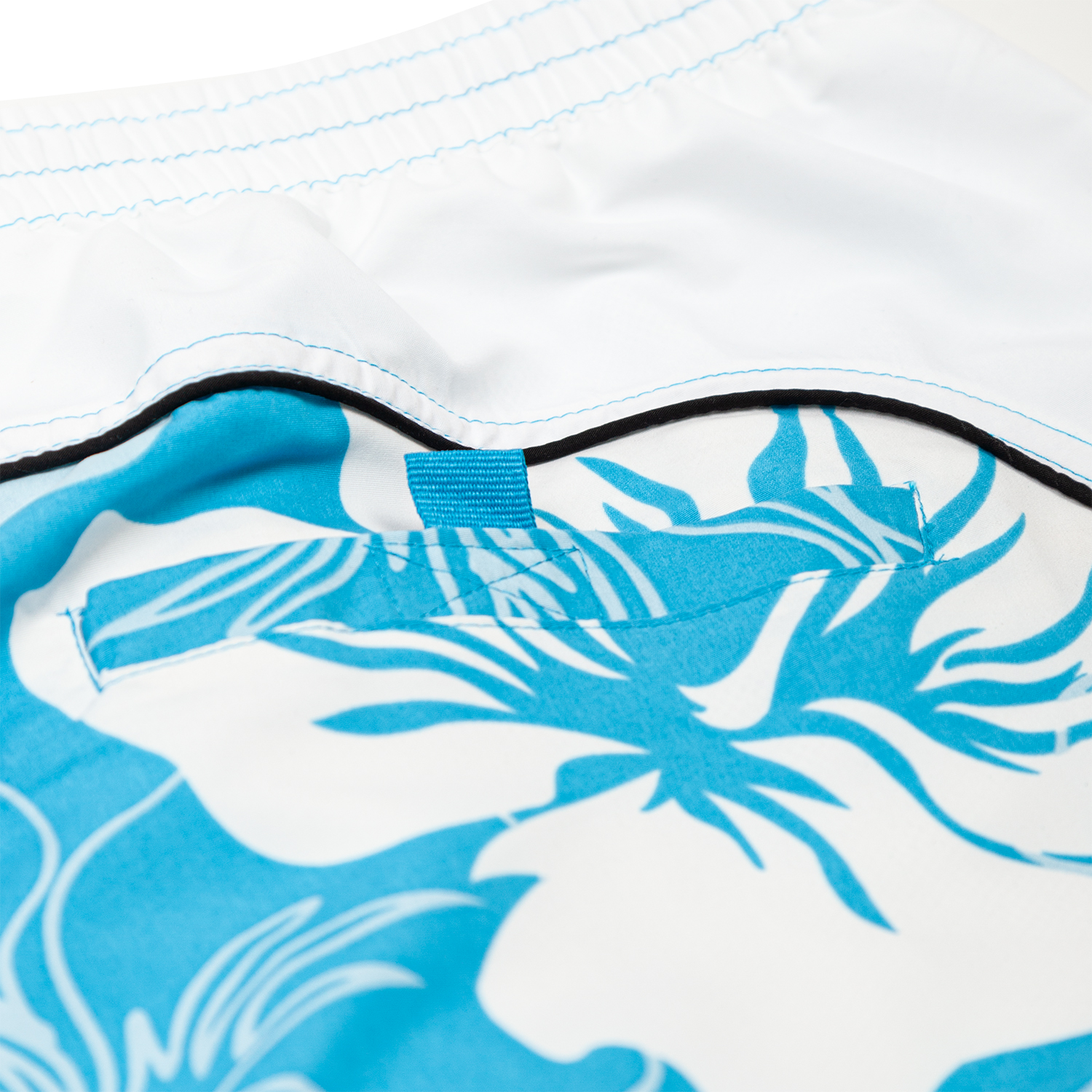 Bermuda de bain by eleMar pour homme à motifs bleu clair-blanc jusqu'à 10XL 